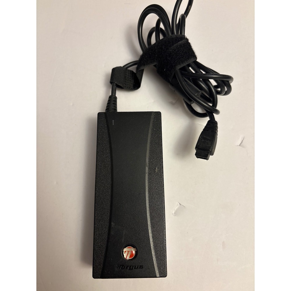 Targus APA68 Universal Wall Power Adapter for Laptops 90W Max AC Charger